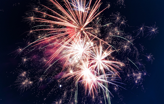 Fête nationale et feu d'artifice à Étretat