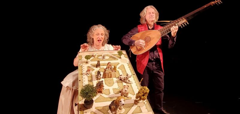 Théâtre d'objets et art lyrique : Les Folies d'Espagne de la Cie du Loup-Ange