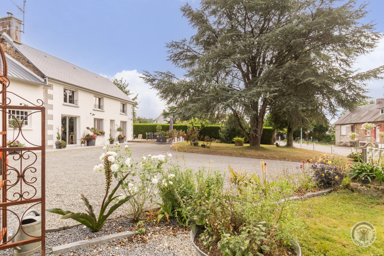 Gîtes de France G33336 : Le jardin des 2 Cèdres, Isigny-le-Buat - photo 56