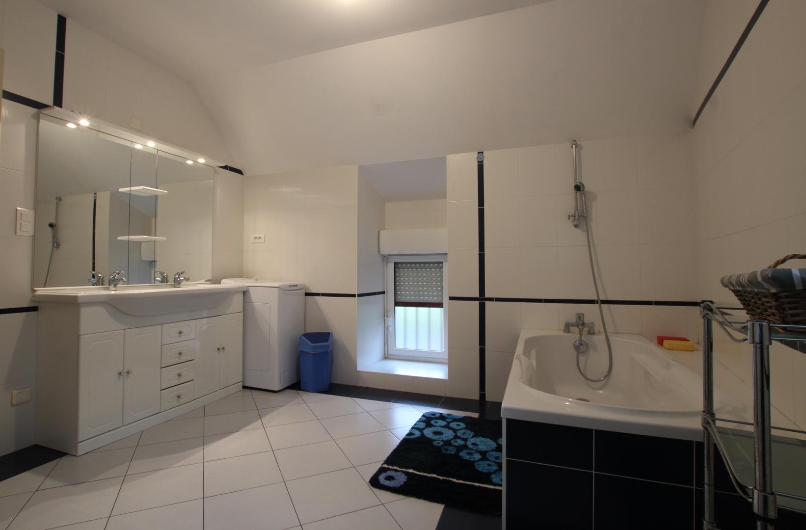 Meublé de tourisme > La Rivière, Isigny-le-Buat - photo 11