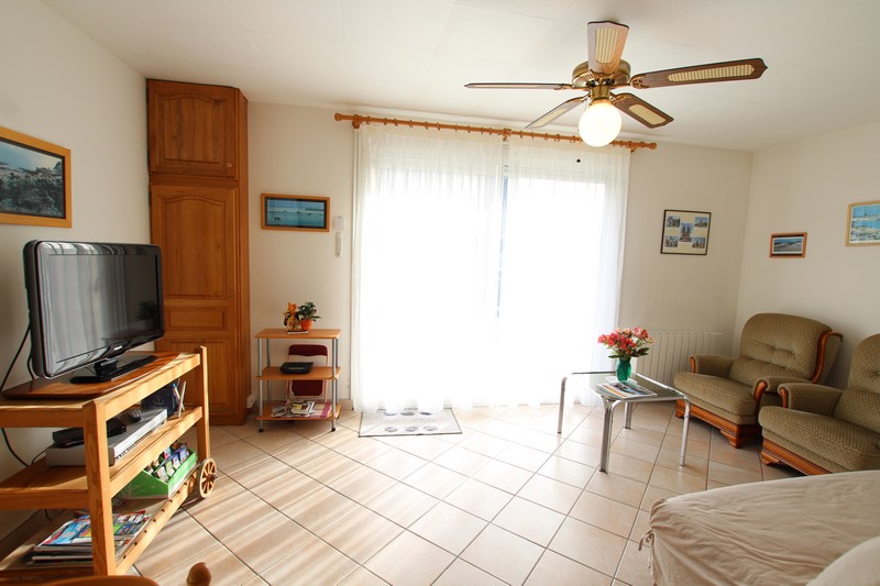 Clévacances H8247 > La maison blanche, Hauteville-sur-Mer - photo 2