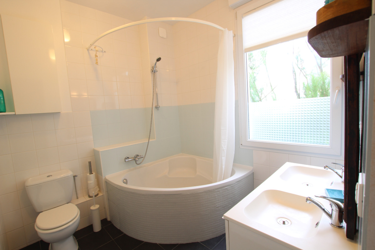 Meublé de tourisme > Villa Denise - grand gîte, Barneville-Carteret - photo 17