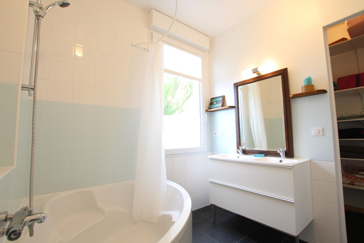 Meublé de tourisme > Villa Denise - grand gîte, Barneville-Carteret - photo 11