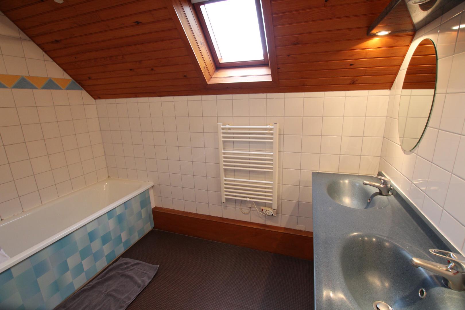 Clévacances H8402 : Le 126, Surtainville - photo 59