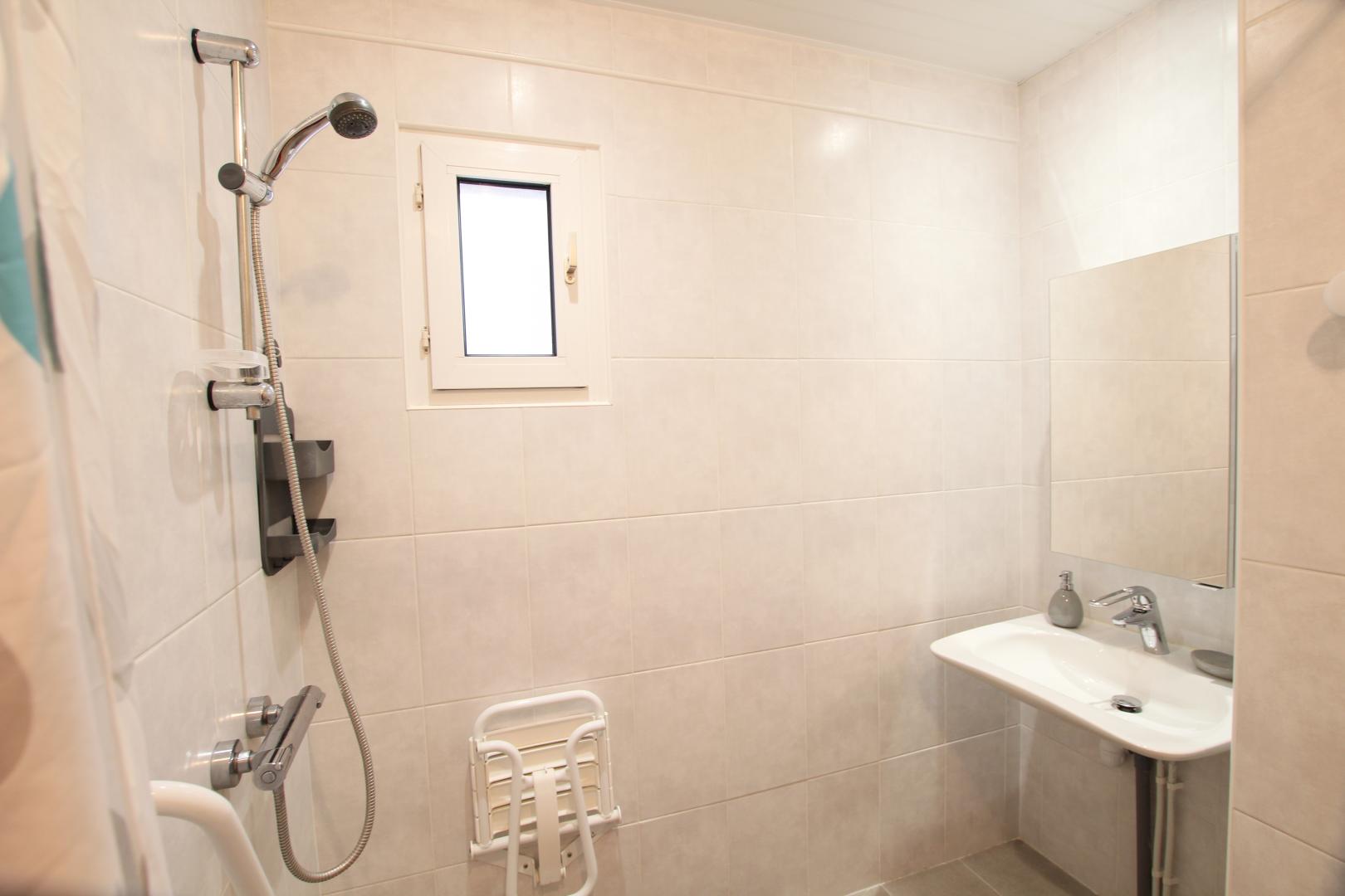 Clévacances H8402 : Le 126, Surtainville - photo 60