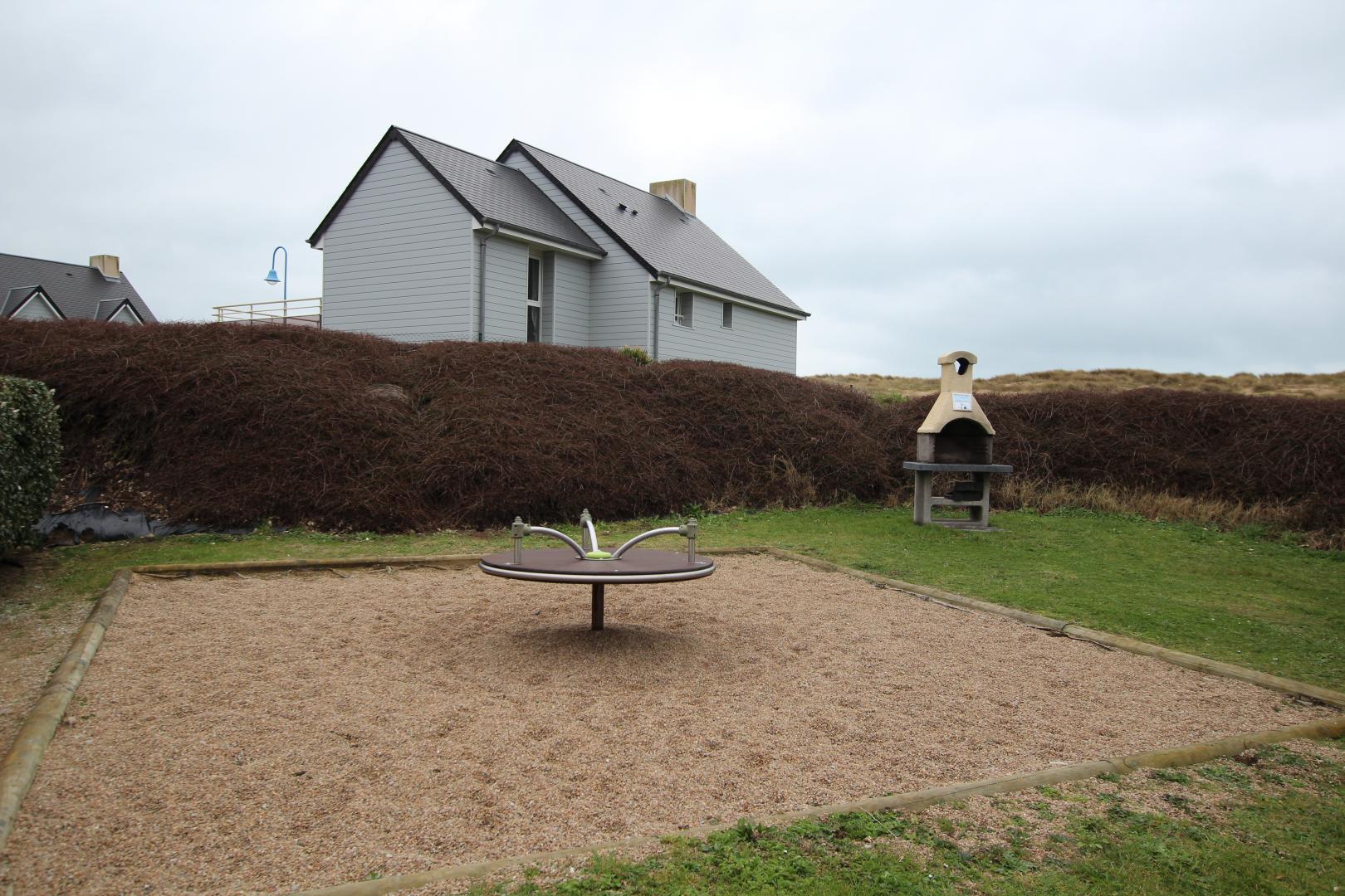 Clévacances H8413 : Le 104, Surtainville - photo 47