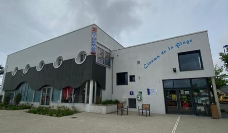 Hauteville-sur-Mer-cinéma-de-la-plage (4) Hauteville-sur-Mer-cinéma-de-la-plage (4)