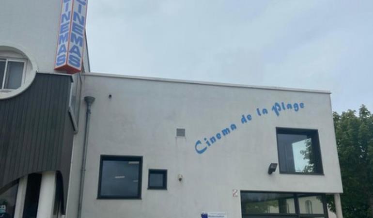 Hauteville-sur-Mer-cinéma-de-la-plage (8) Hauteville-sur-Mer-cinéma-de-la-plage (8)