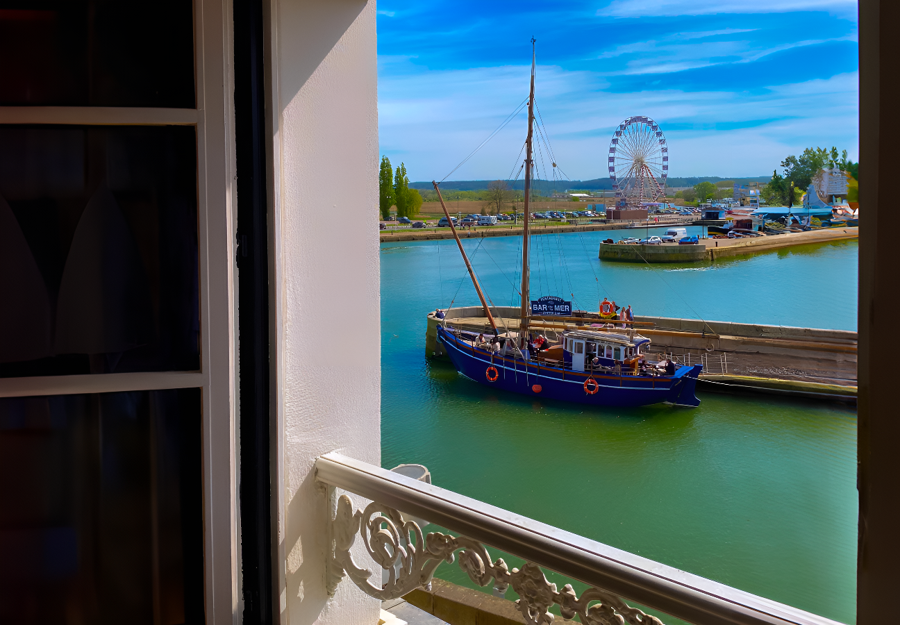 Hôtel Best Western Le Cheval Blanc, Honfleur - photo 3