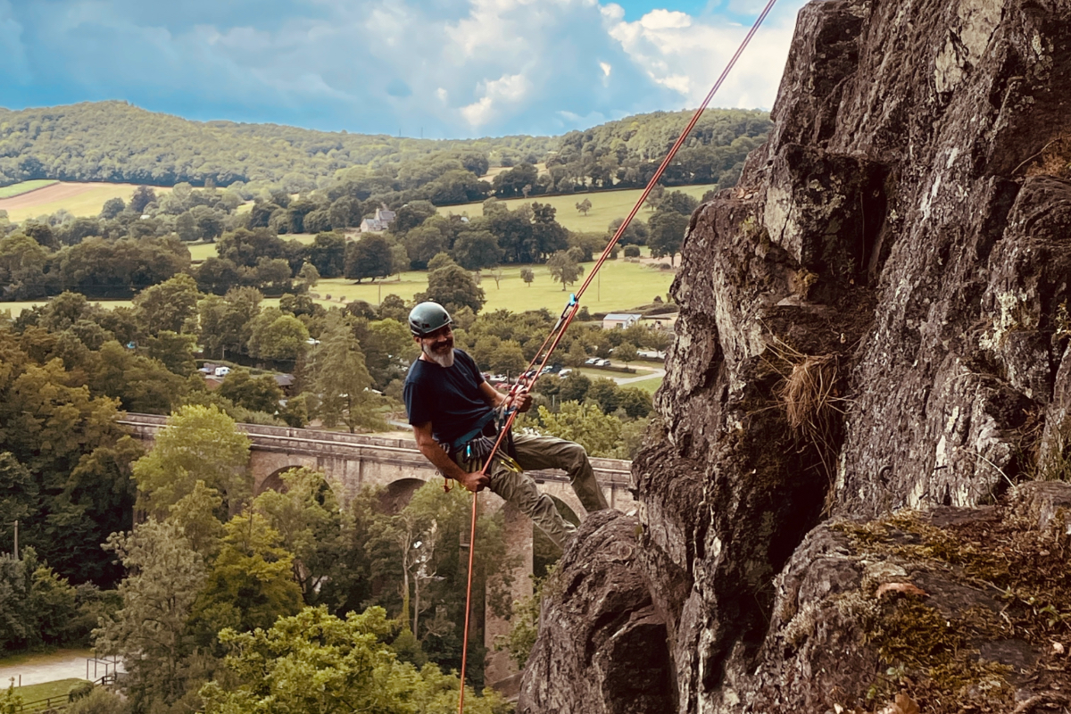 Circuite de Descente en Rappel - Le camp de Base