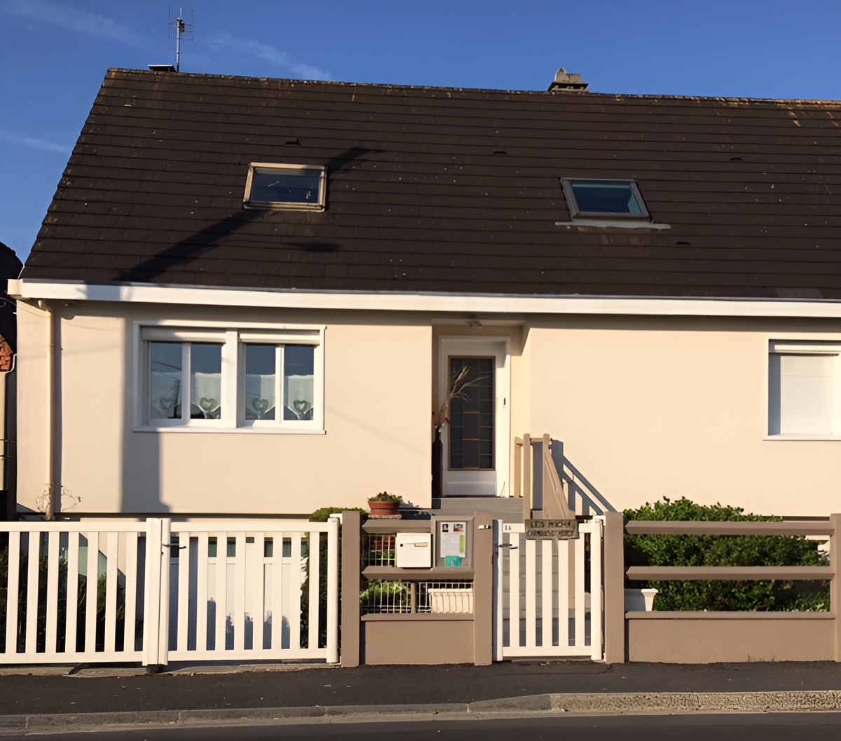 Les Micha, Ouistreham