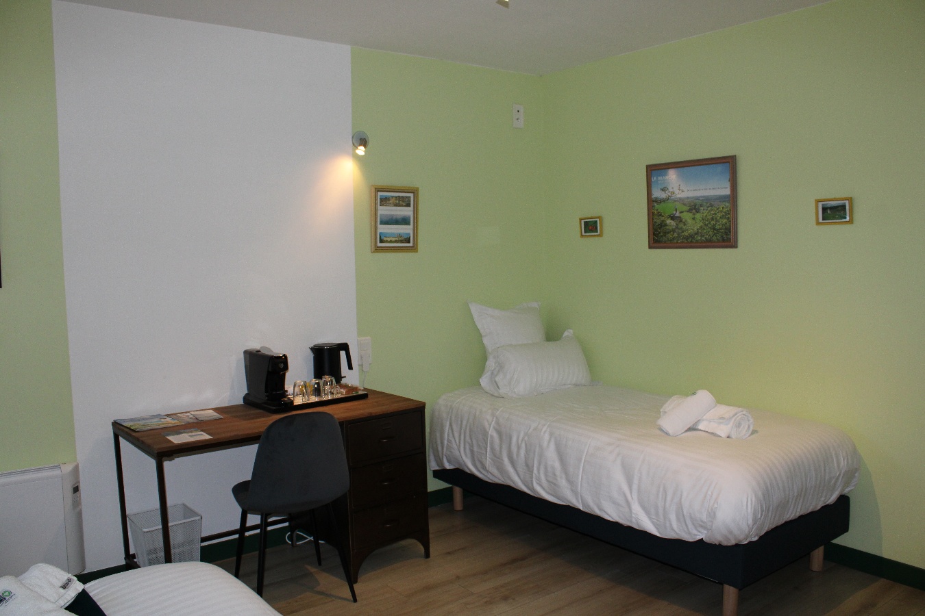 Domaine des Piéris Chambre d'hôtes  JUNO