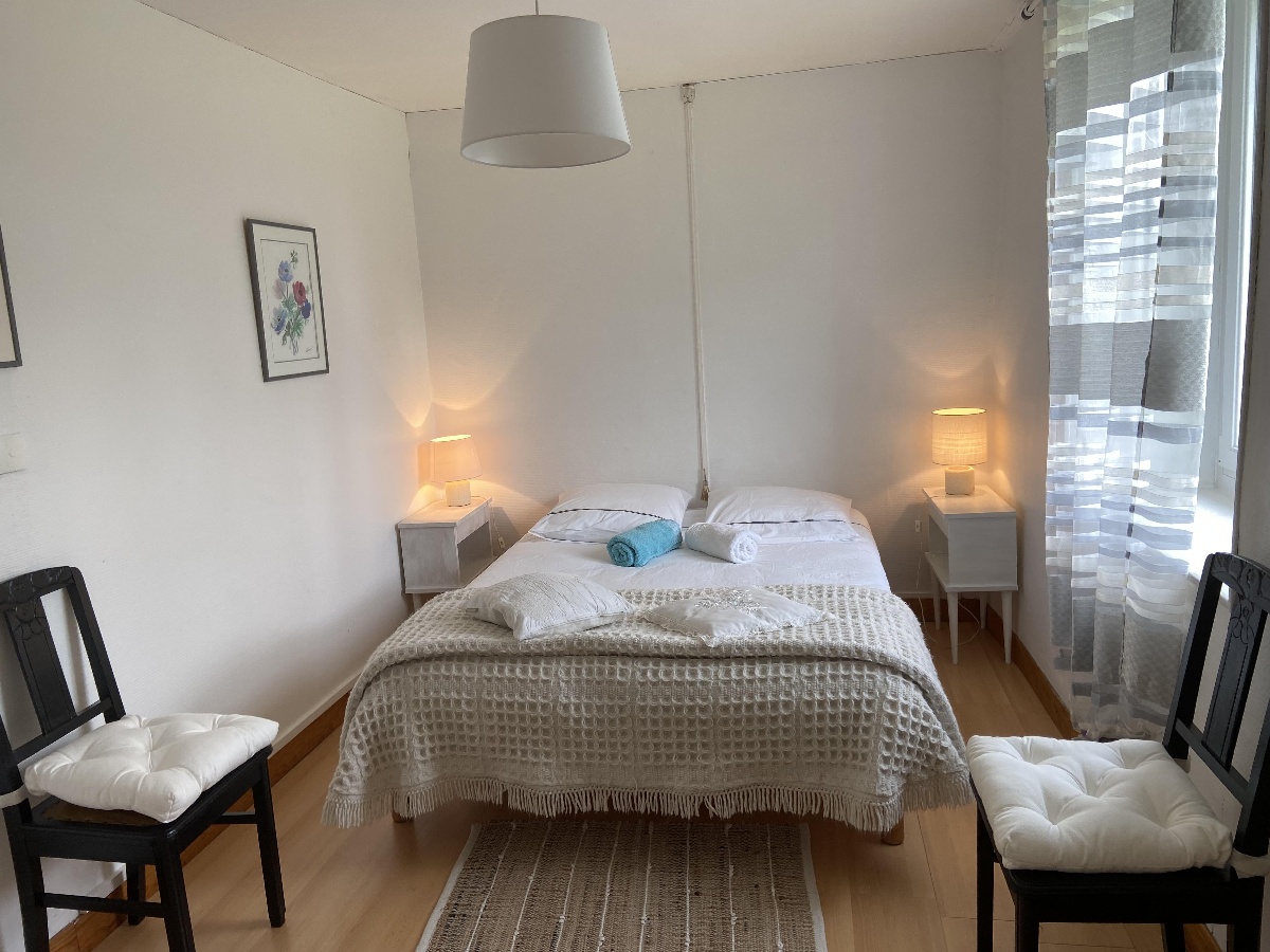 Maison en lisière de forêt, Noues de Sienne