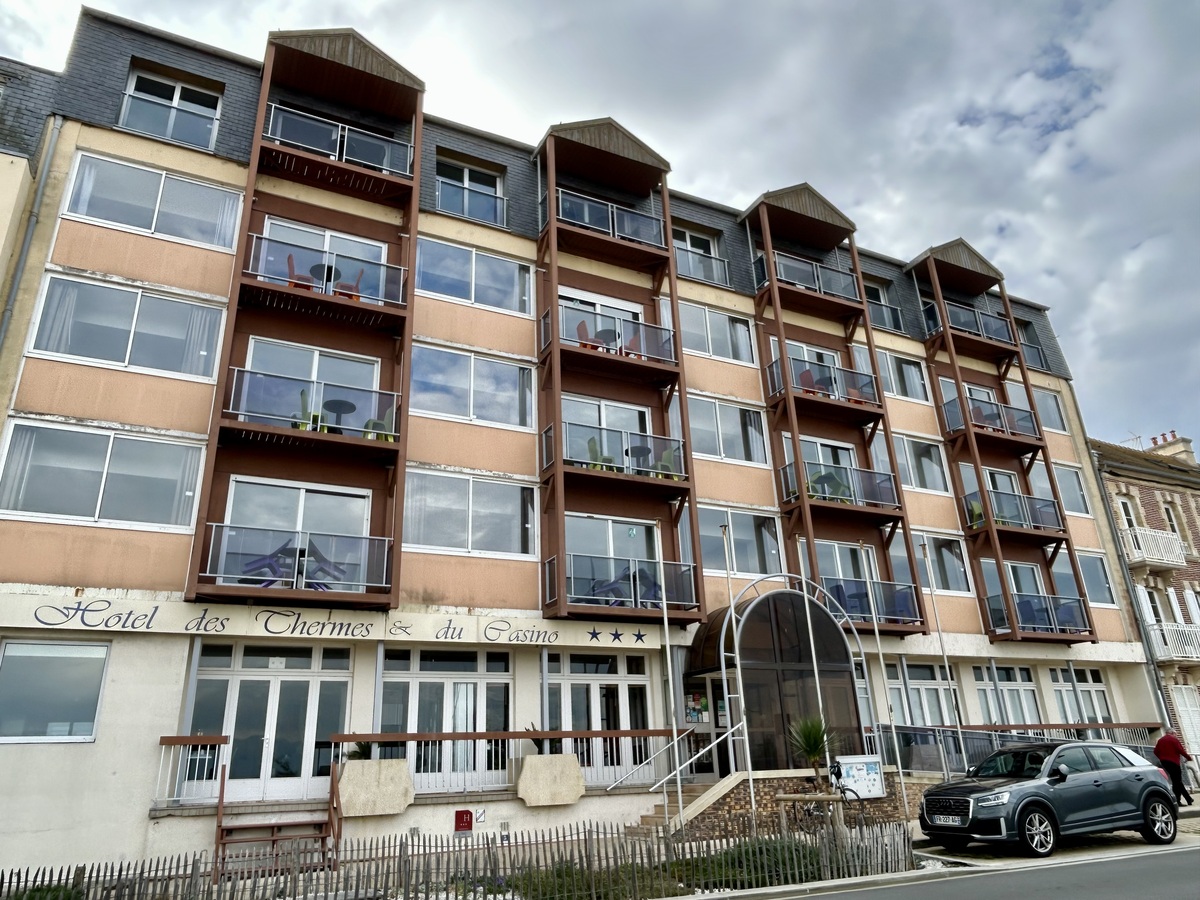 Hôtel des Thermes et du Casino, Luc-sur-Mer - photo 4