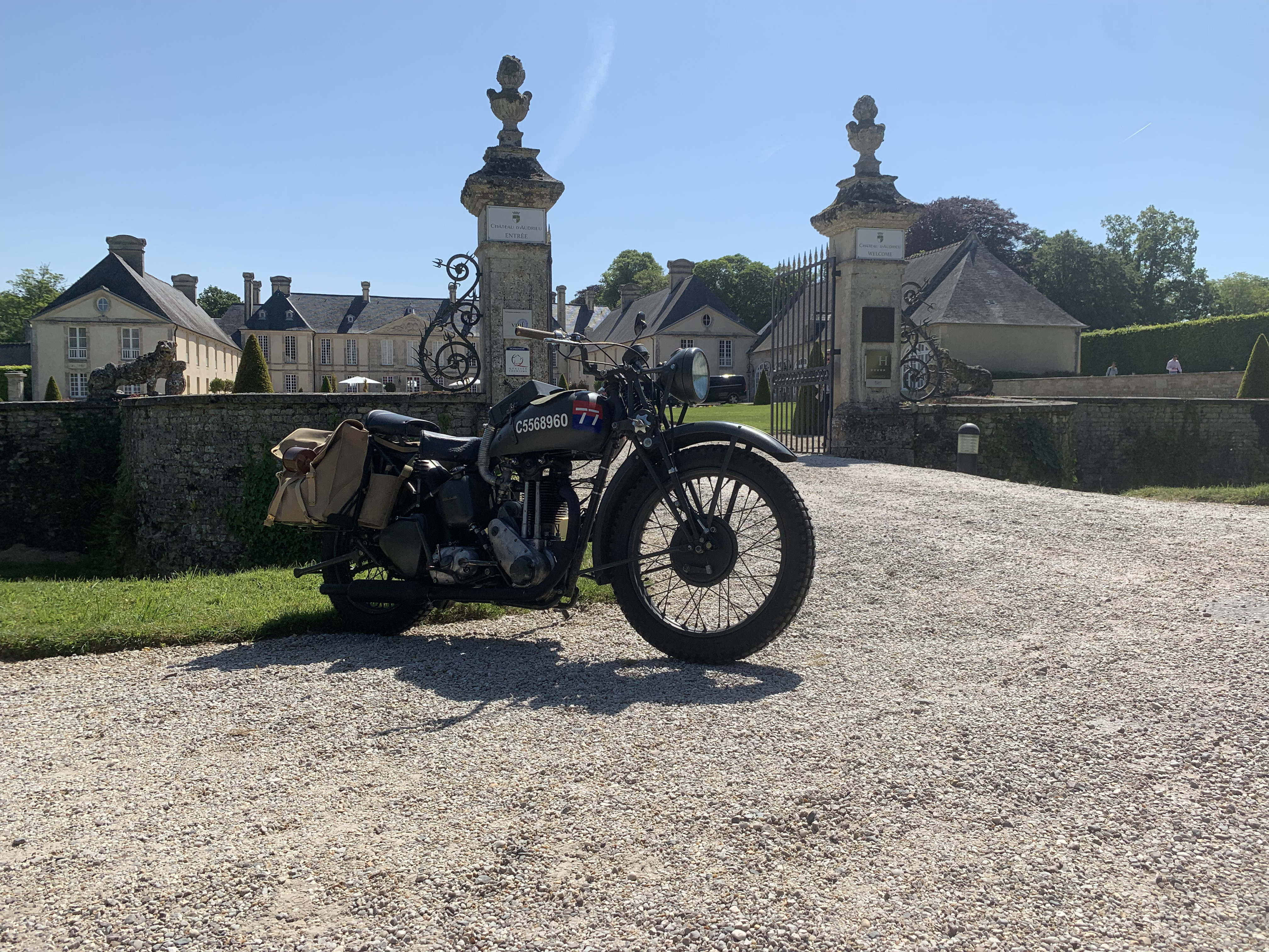 1944 : Les Britanniques libèrent Audrieu - camp de reconstitution