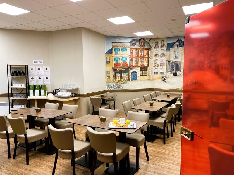 Hôtel ibis — Hôtels & Résidences à Orne