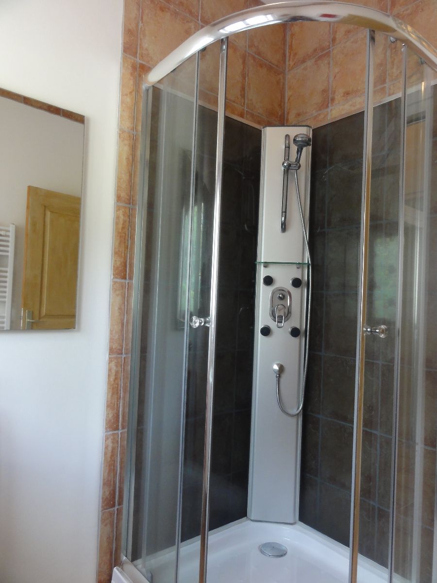 Meublé de tourisme > Le Bungalow, Isigny-le-Buat - photo 15