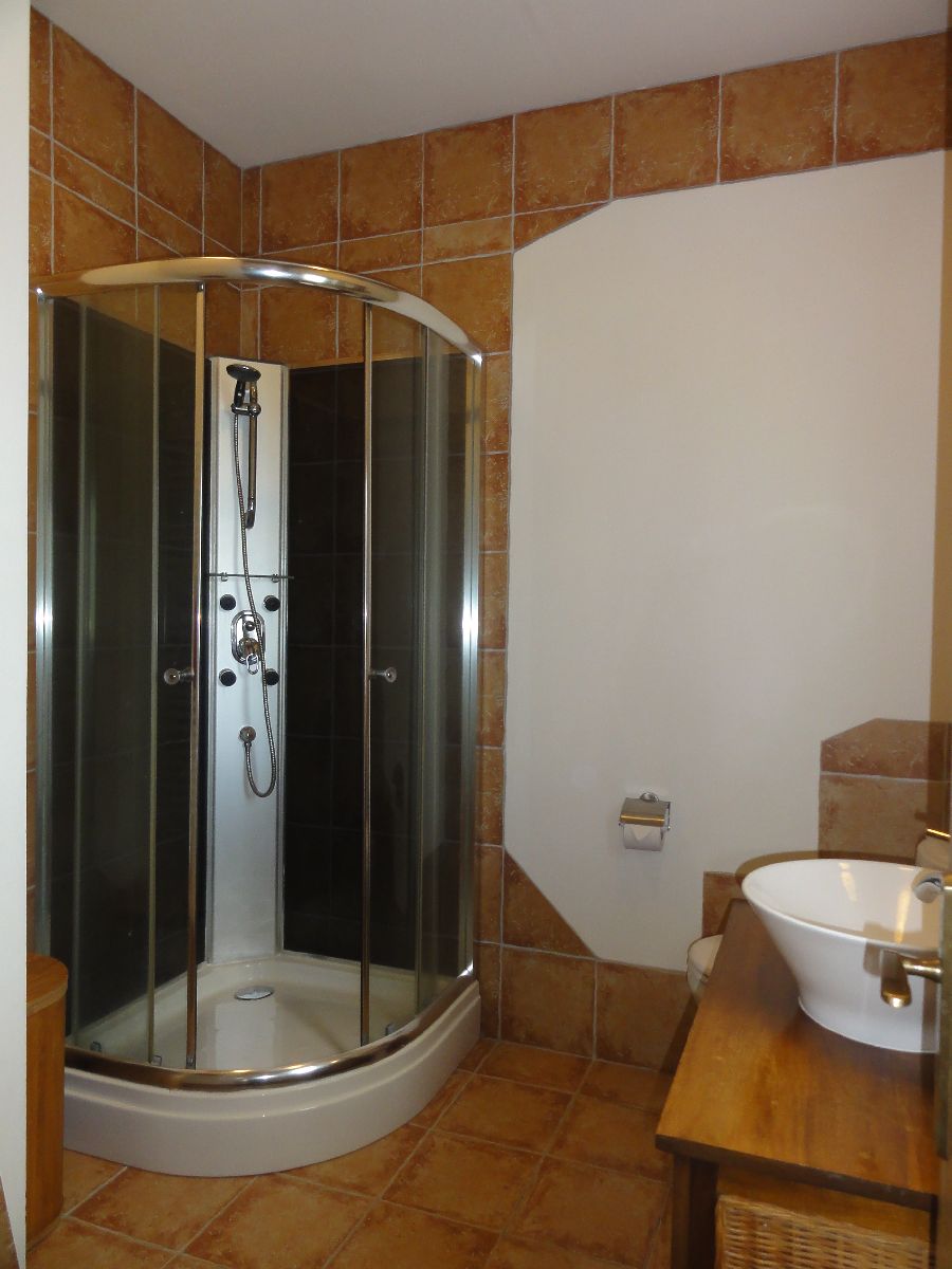 Meublé de tourisme > Le Bungalow, Isigny-le-Buat - photo 10
