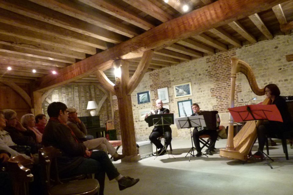 Concert-Exposition dans la grange de la Jaunière