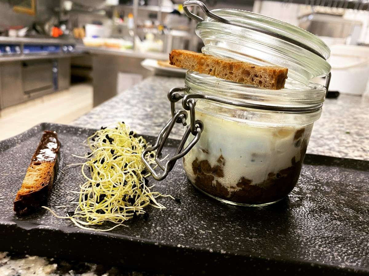 Le Bouche à Oreille, Cabourg