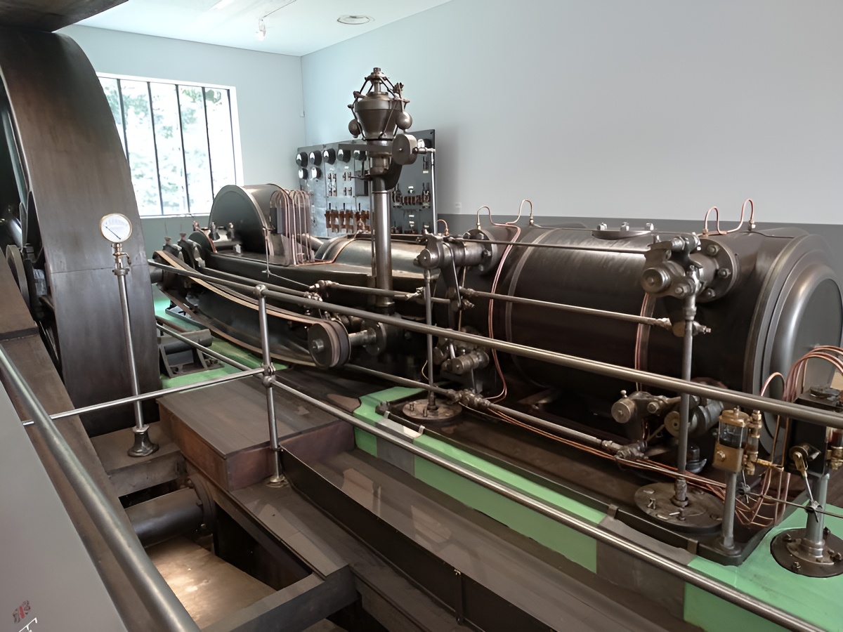 Machine à vapeur (de l'ancienne usine Leroy), Livarot-Pays-d'Auge - photo 4