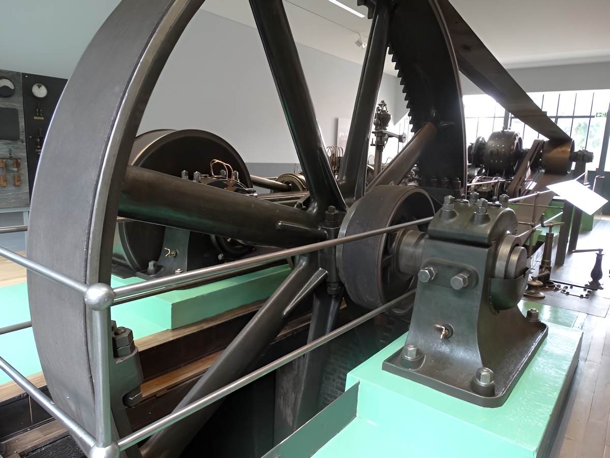 Machine à vapeur (de l'ancienne usine Leroy), Livarot-Pays-d'Auge - photo 5