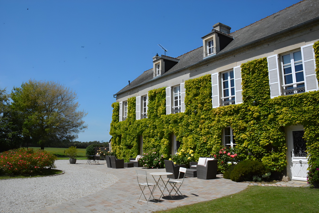   Maison - jardin printemps Mme RATOUIT 