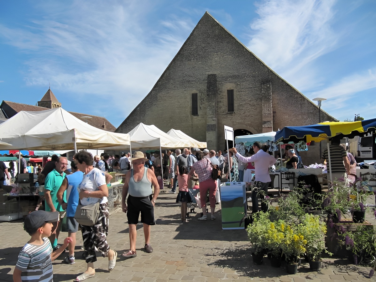 La Halle Médiévale de Saint-Pierre-sur-Dives, Saint-Pierre-en-Auge - photo 2