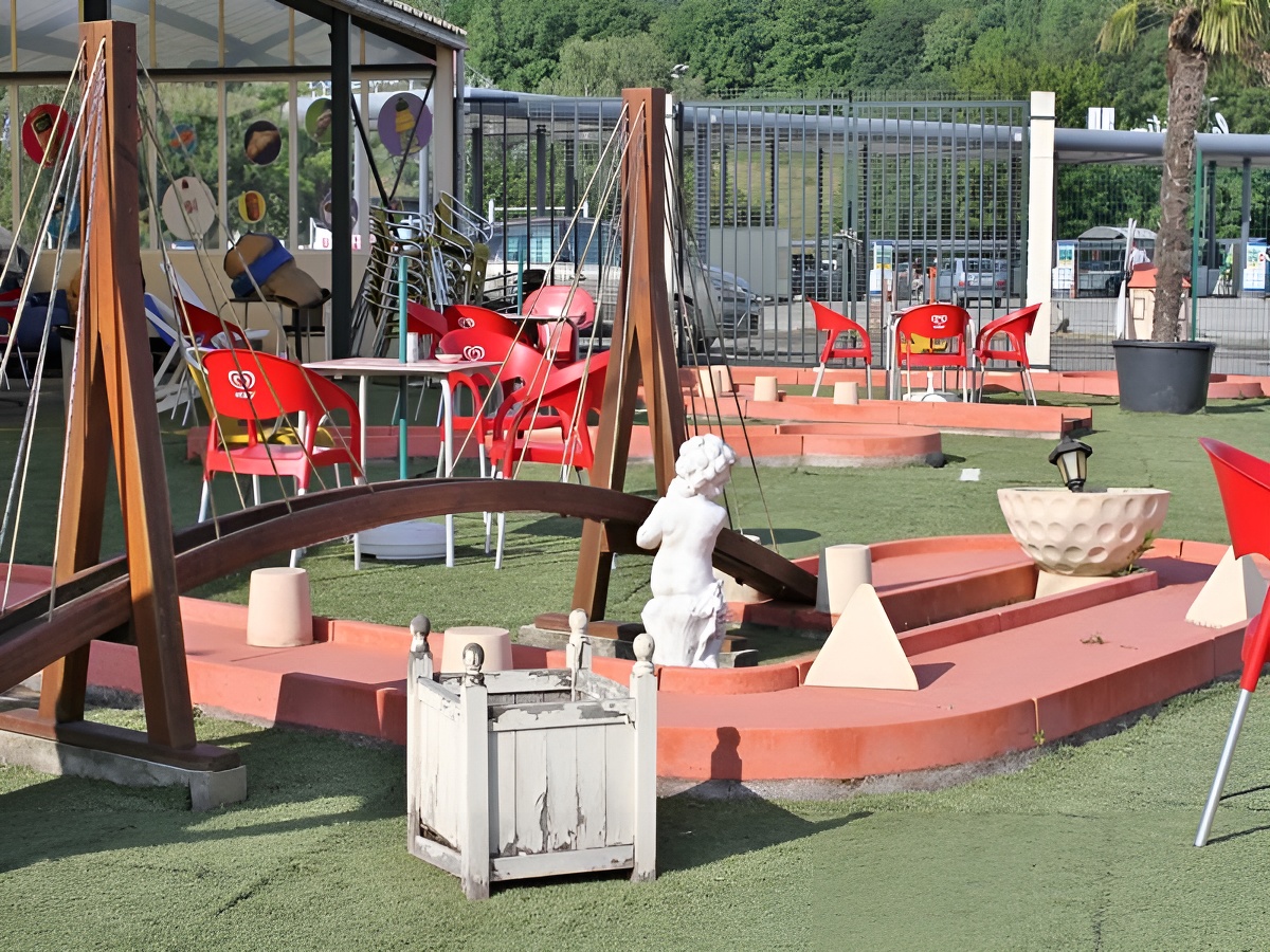 Mini-golf du Schatzi Park, Ouilly-le-Vicomte - photo 2