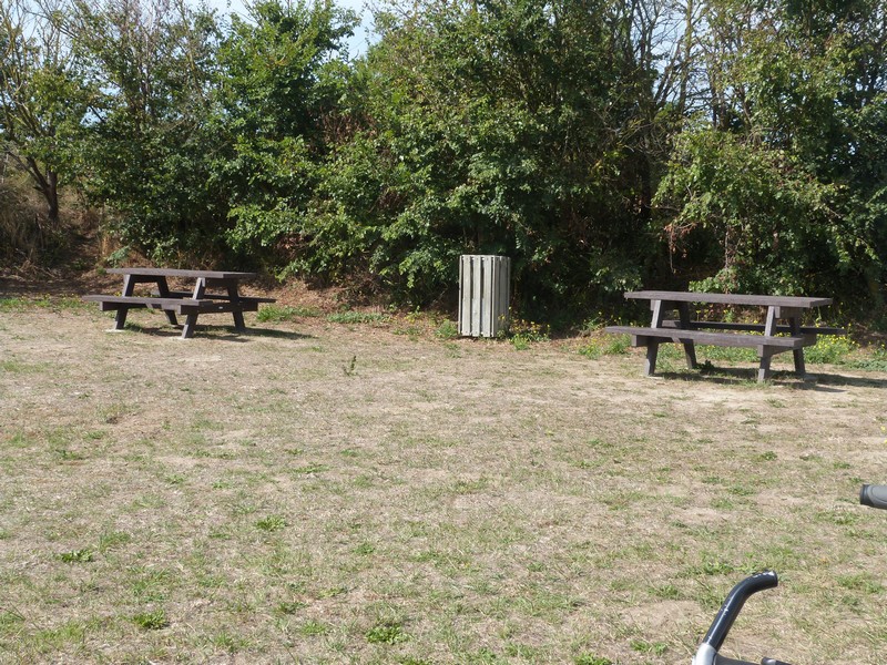 Aire de Pique Nique > Parking plage - photo 2