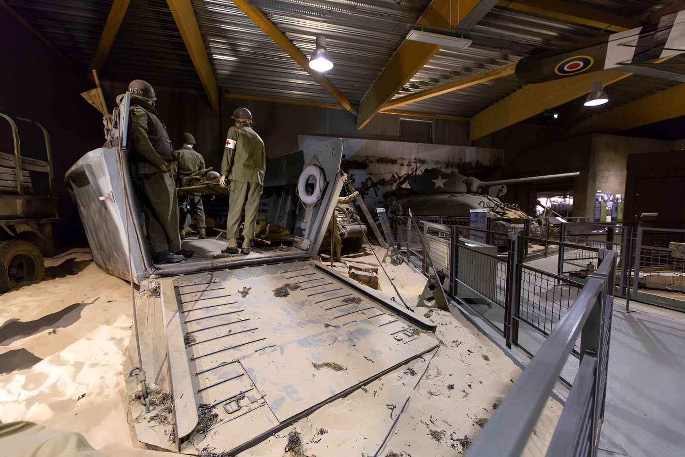 Overlord Museum - Omaha Beach, Colleville-sur-Mer - photo 3