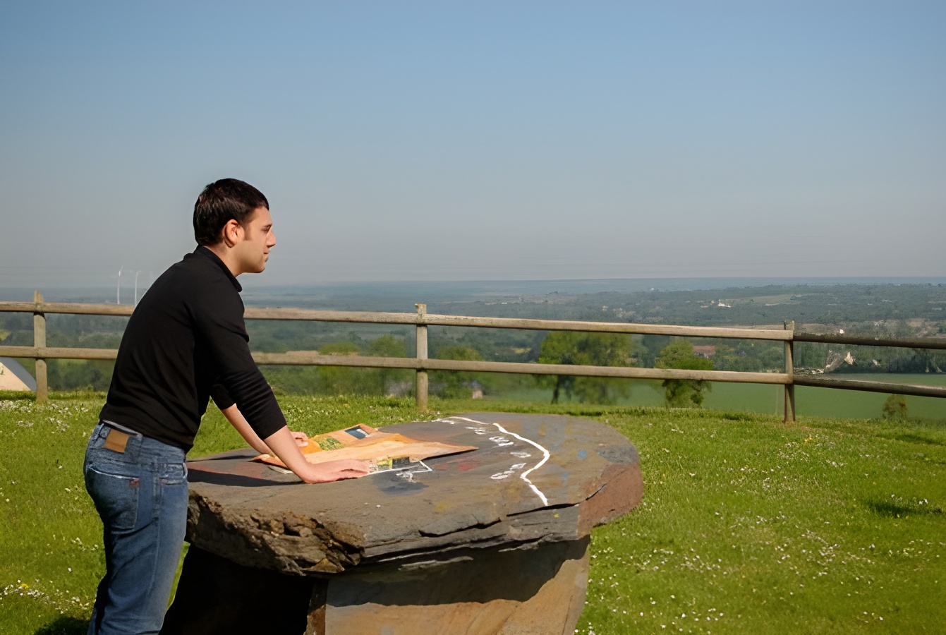Observatoire du Débarquement à Caumont-l'Eventé, Caumont-sur-Aure
