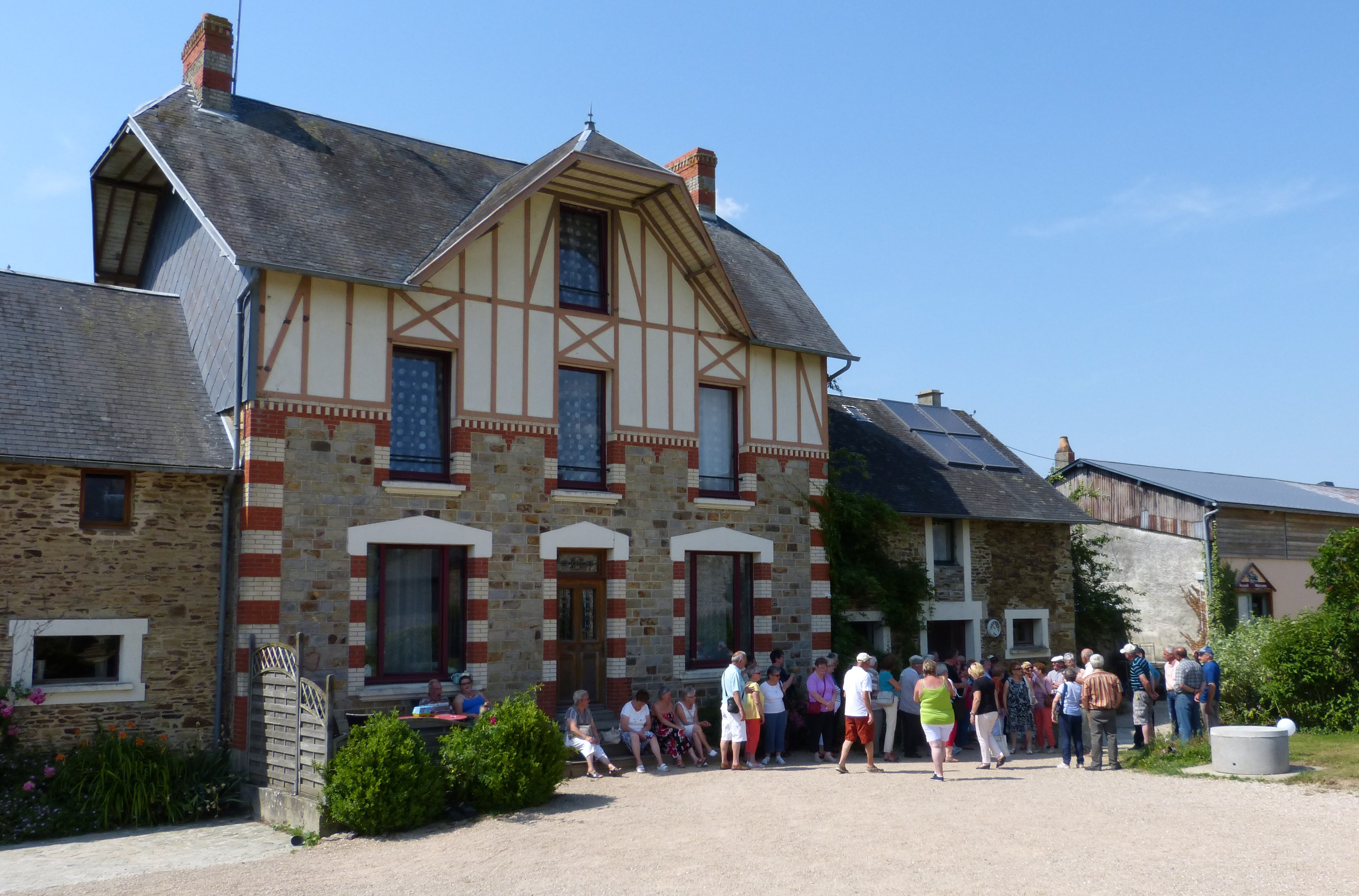 L'Atelier du liquoriste et sa cave atypique  France Normandie Calvados Cahagnes 14240
