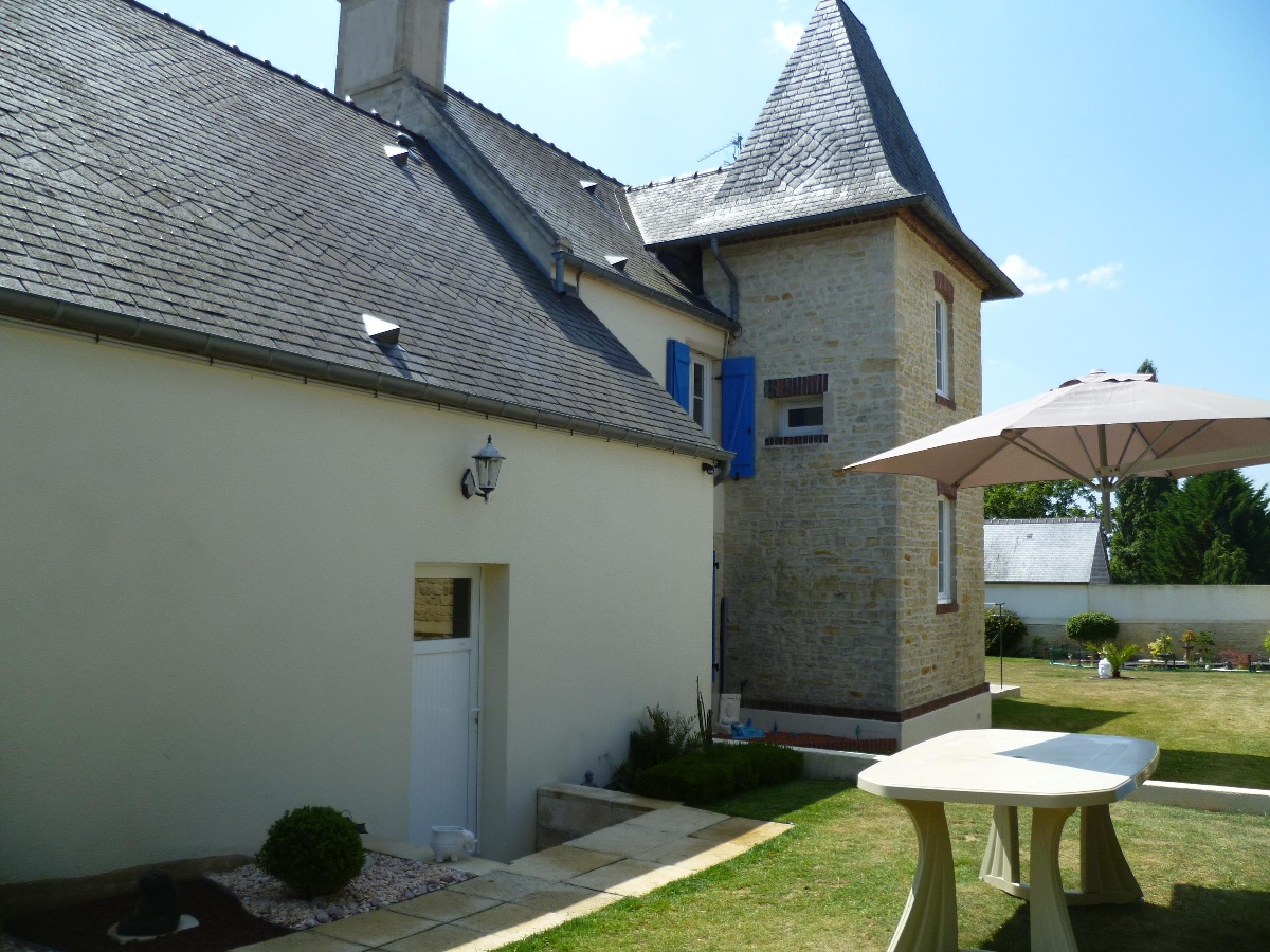 Gîte Thaïlandais, Subles