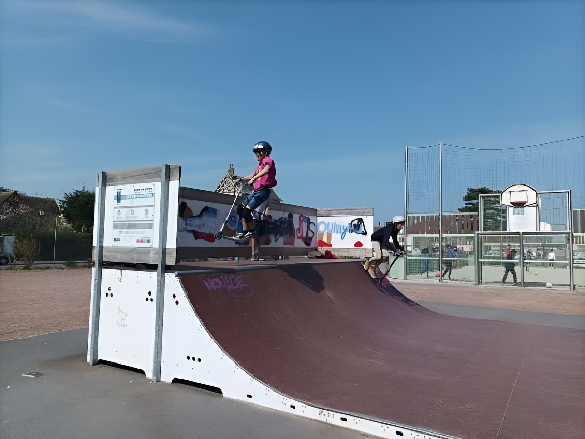 Aire de Jeux - Parc Pillier