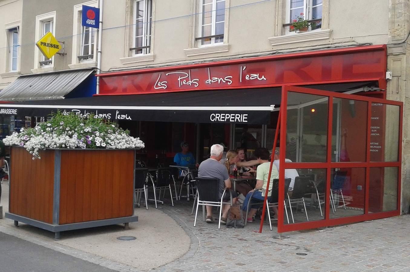 Les Pieds dans l&#039;eau