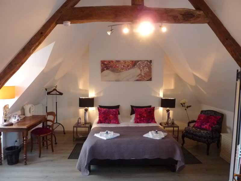 Chambres d'Hôtes > Les Belles de Mai