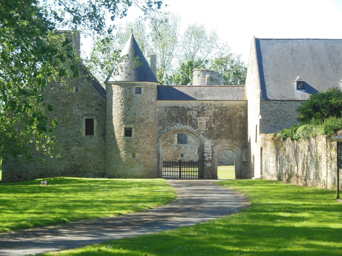Château de Montfort, Remilly Les Marais - photo 2