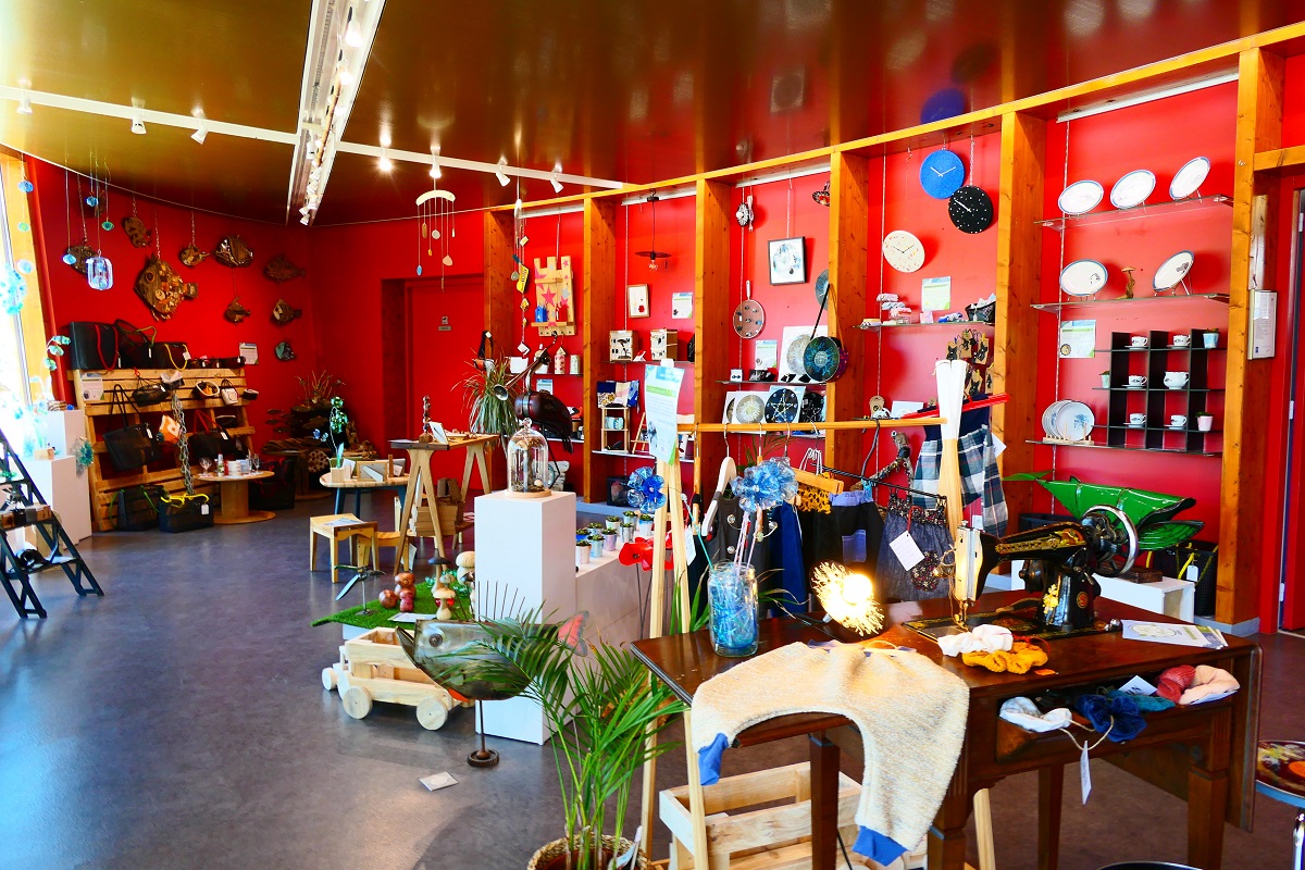 Vitrine des Métiers d'art de Villedieu Intercom