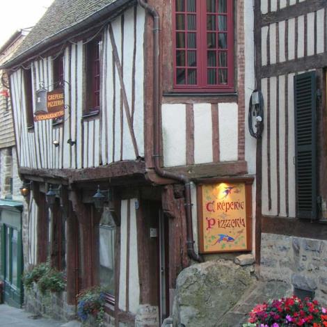 © orne tourisme L'Echauguette - Domfront