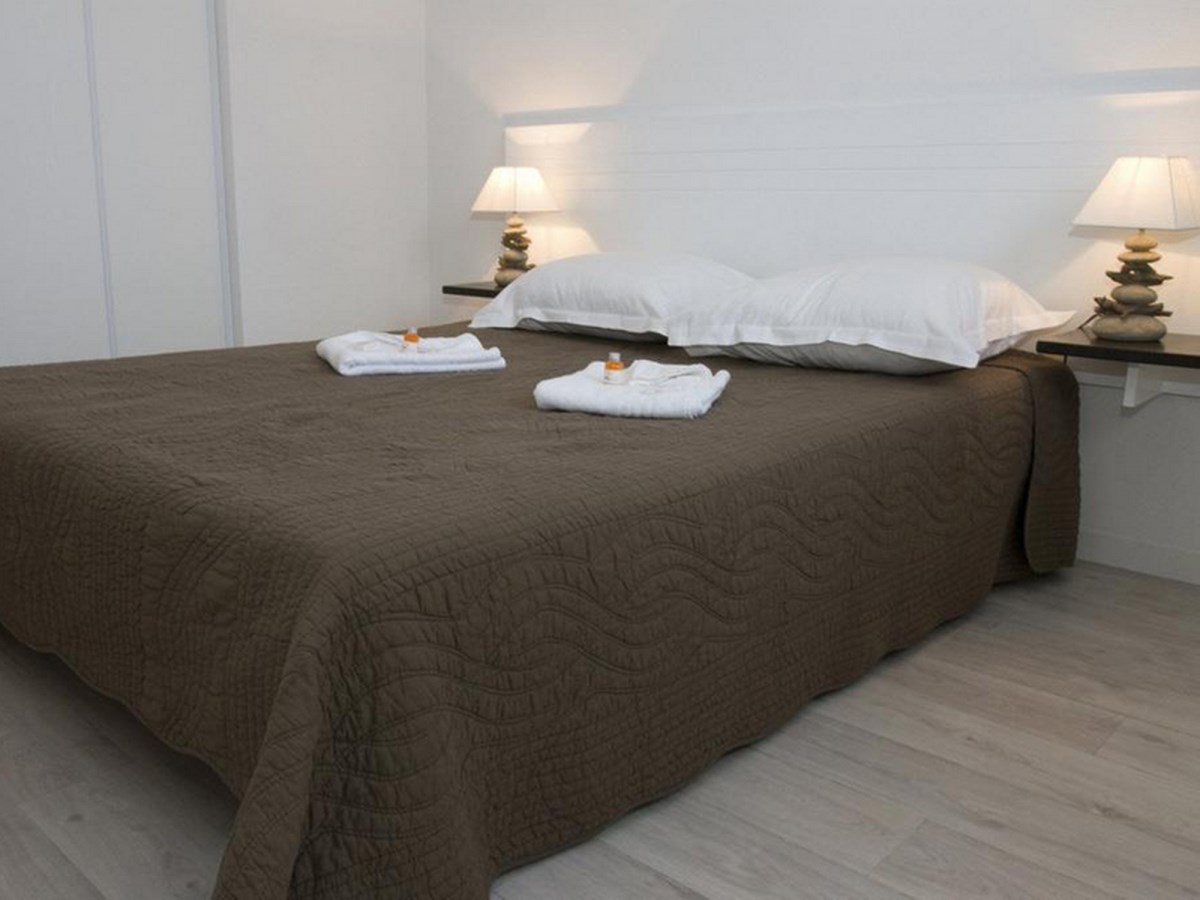 Adonis Grandcamp Résidence Les Isles de Sola