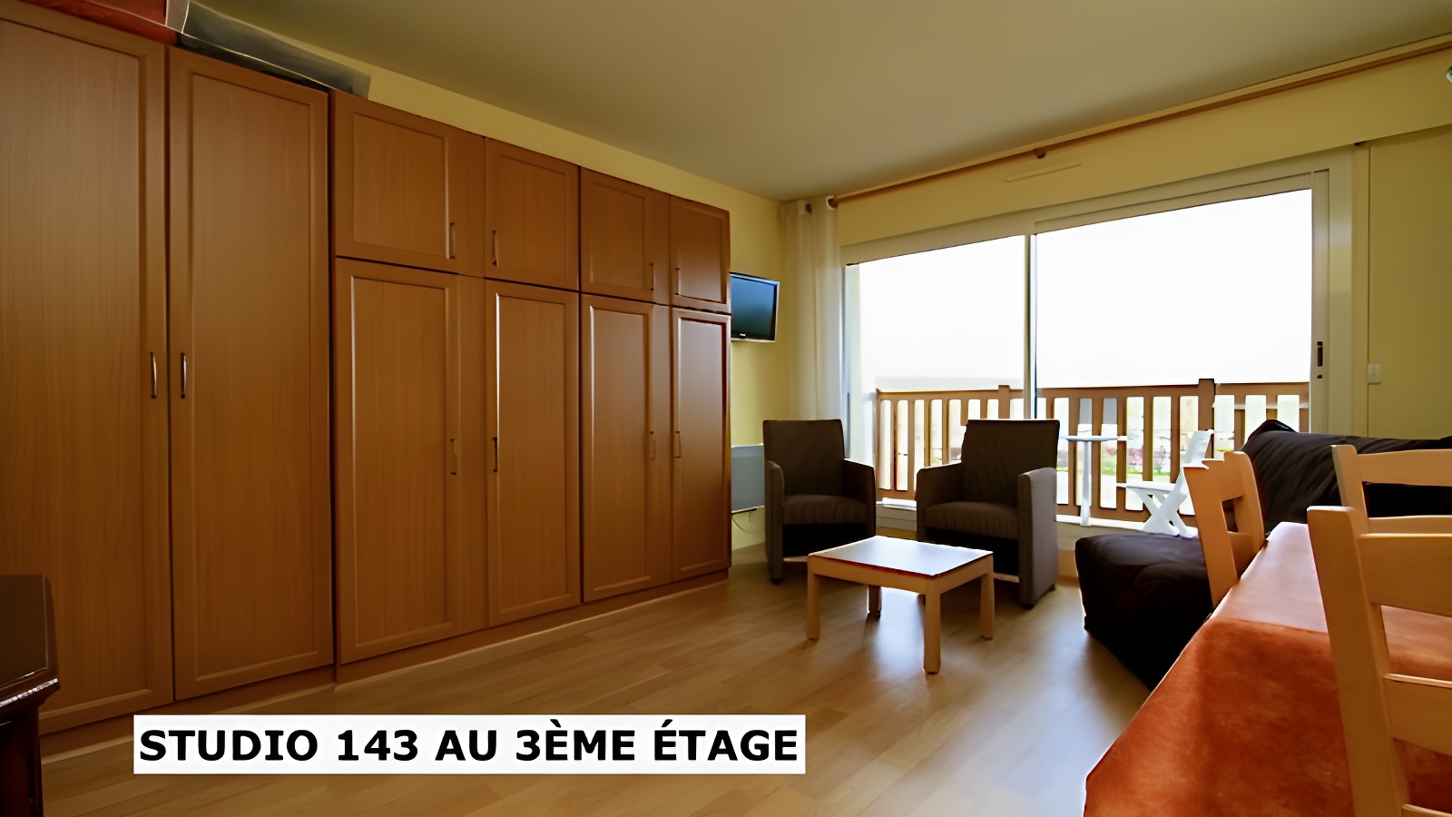 M.Franquet Studio 143 - 2 étoiles