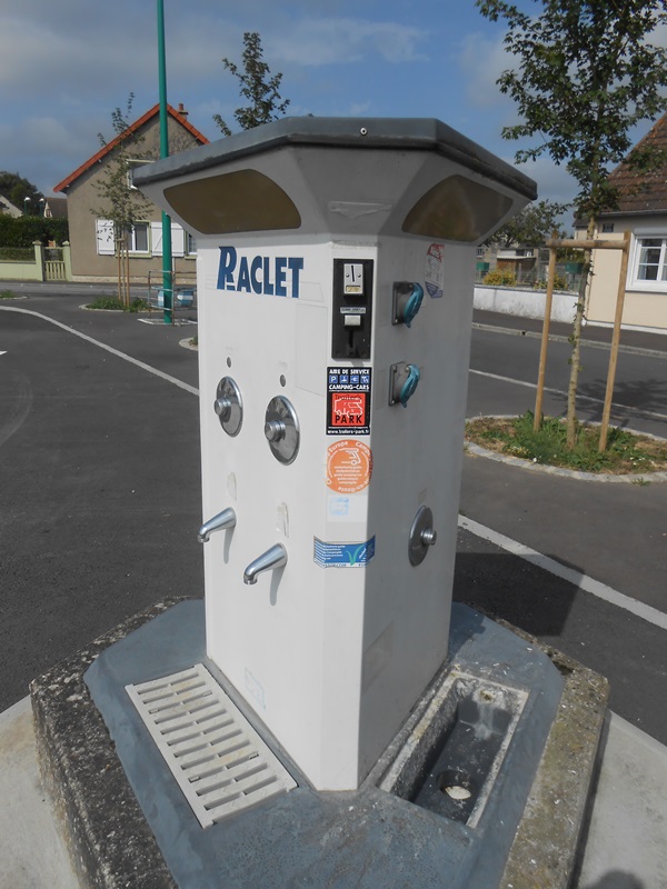 Aire de stationnement et de services de St Fromond, Saint-Fromond - photo 3