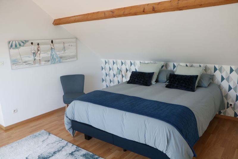 Meublé de tourisme > La Maison des P'tits Loups, Saint-Germain-sur-Ay - photo 6