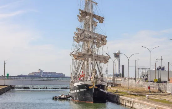 Le trois-mâts Belem fait escale au Havre