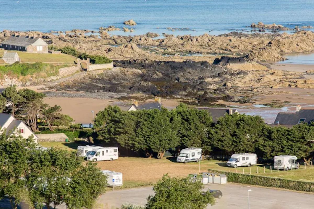 Aire de camping-car > Camping municipal de Clairefontaine