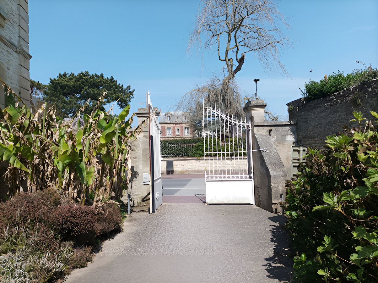 Aire de Jeux - Square Paul Hébré, Saint-Aubin-sur-Mer - photo 2