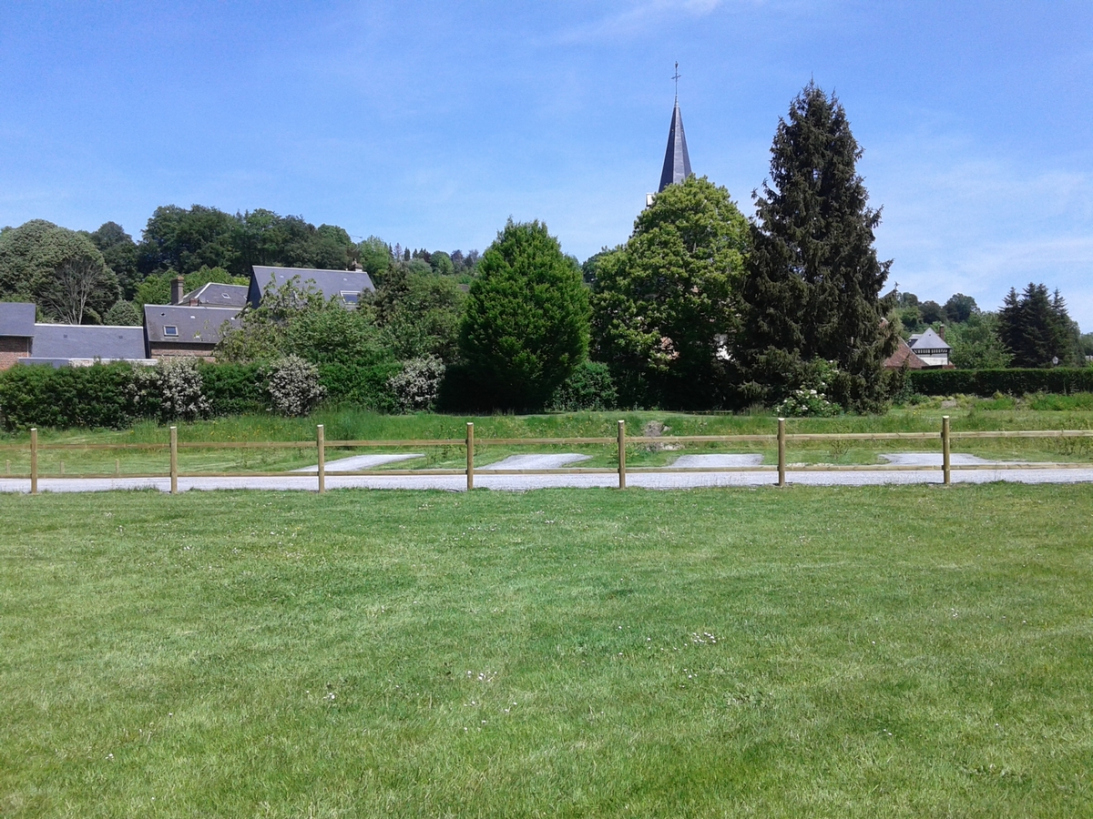 Aire de camping-car de Courtonne-la-Meurdrac, Courtonne-la-Meurdrac - photo 3