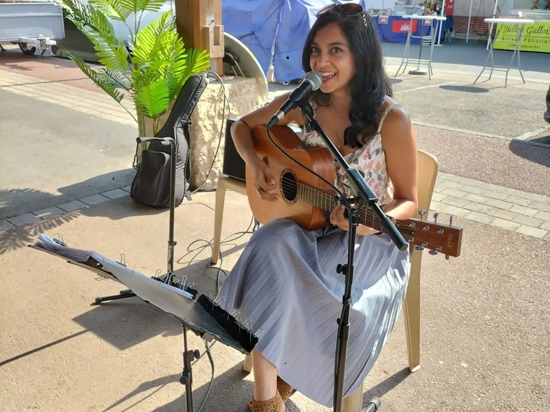 Animations musicales sur le marché nocturne