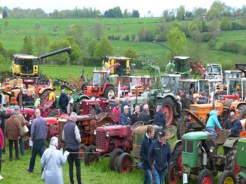 11e Exposition, démonstration de vieux/récents tracteurs et matériels agricoles et vide-greniers - Tortisambert